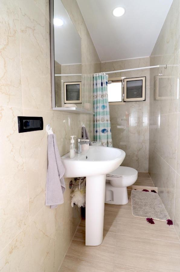 Ildora Qimon Apartamento Himarë