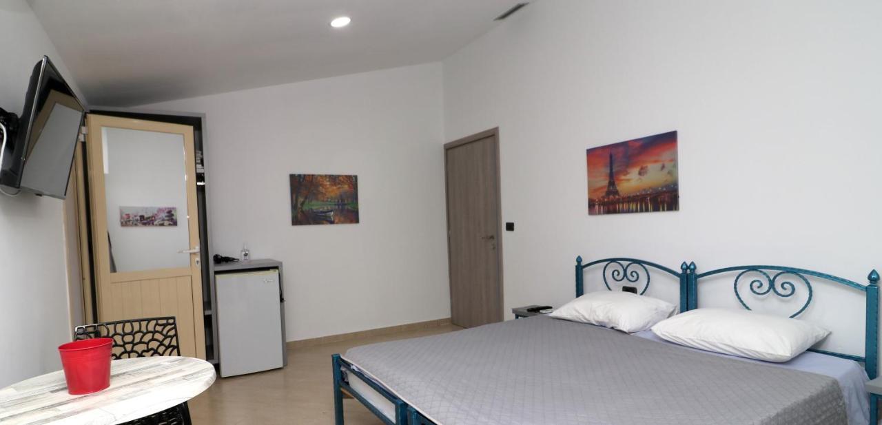 Ildora Qimon Apartamento *